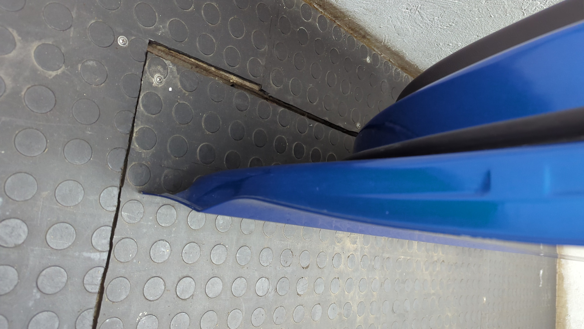 Дверь передняя правая