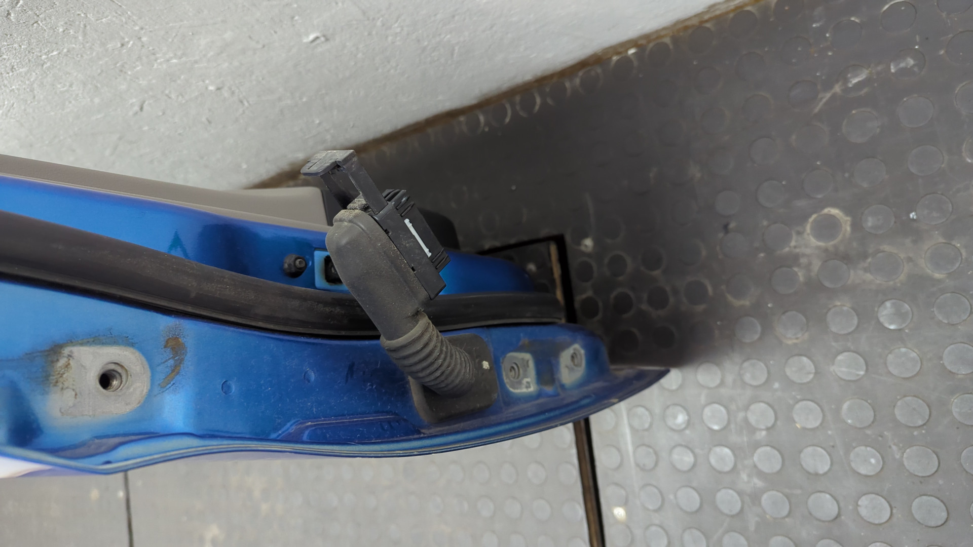 Дверь передняя правая