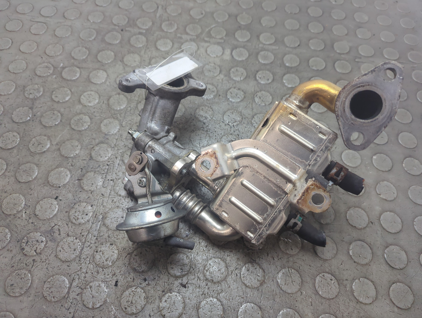 Тройник вентиляции картерных газов