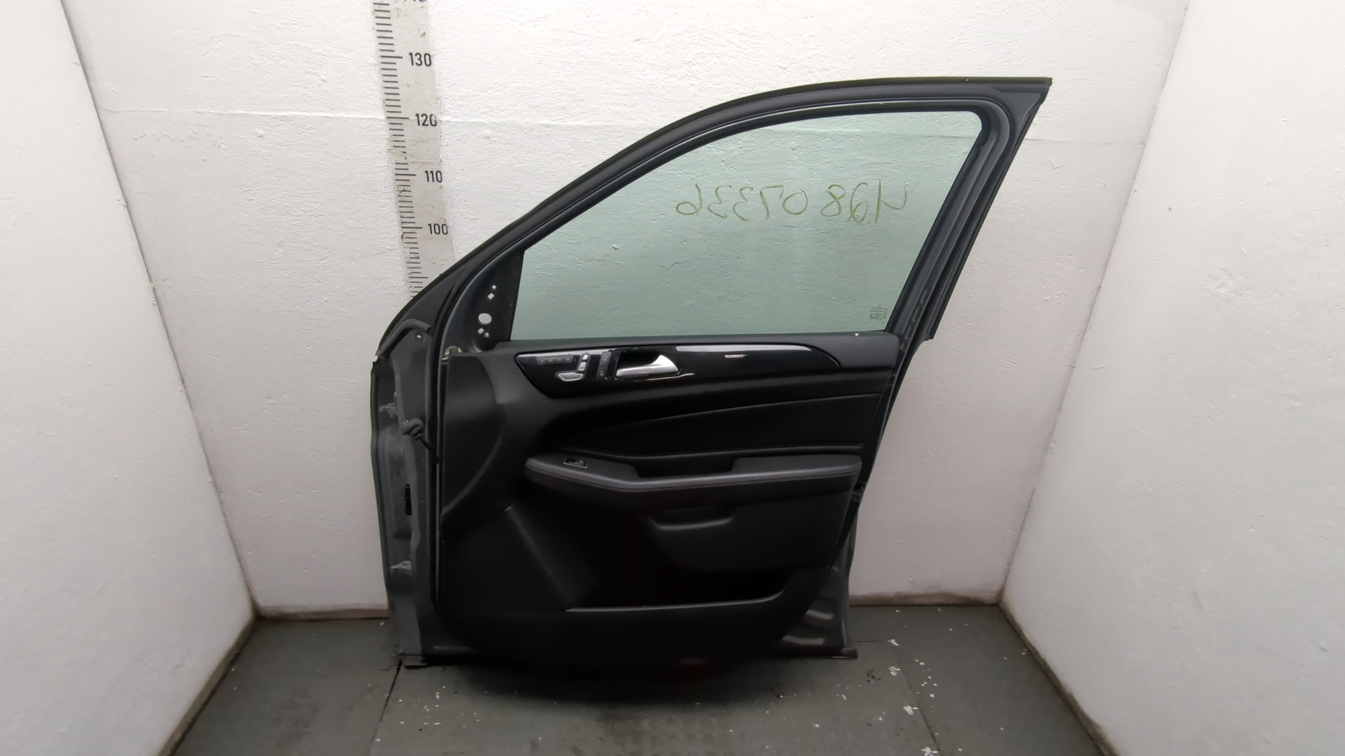 Дверь передняя правая