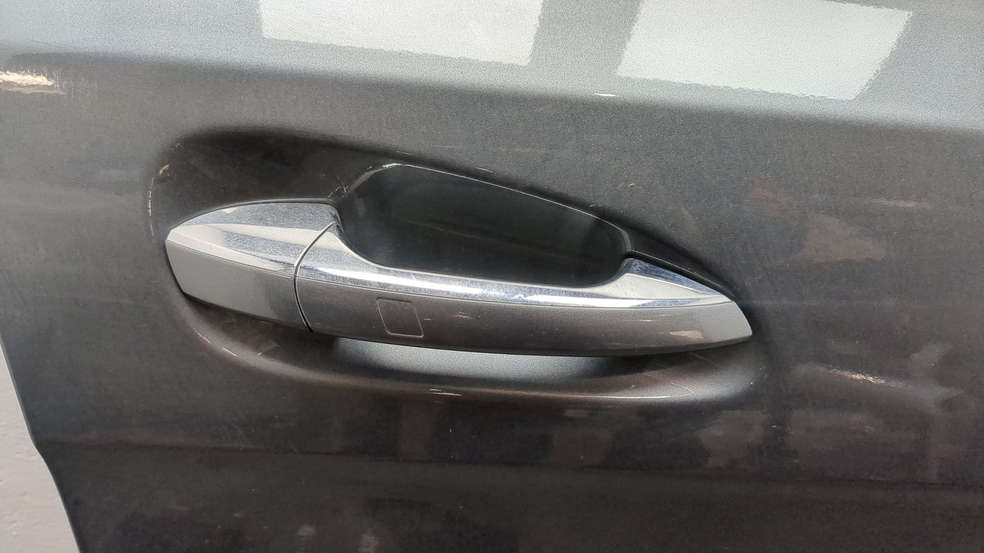 Дверь передняя правая