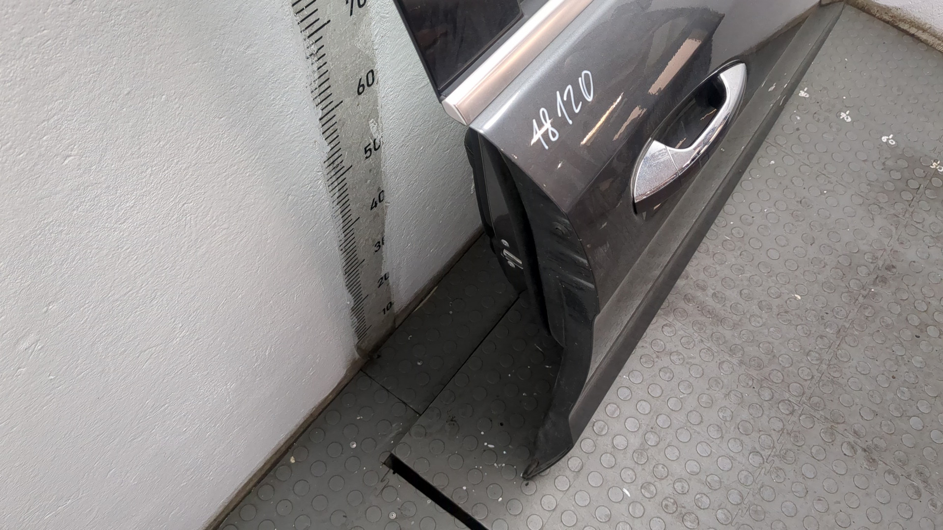 Дверь передняя правая