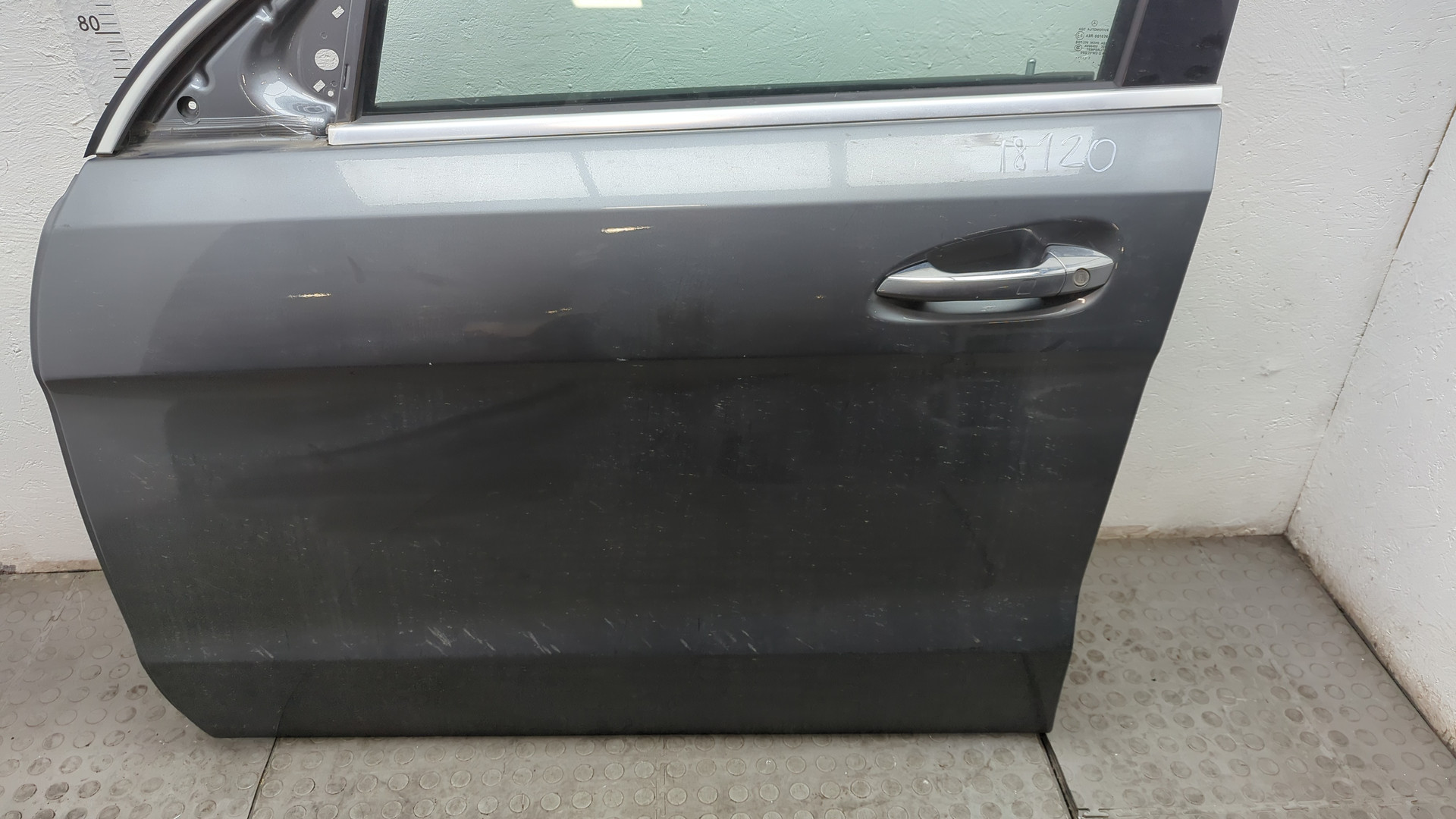 Дверь передняя левая