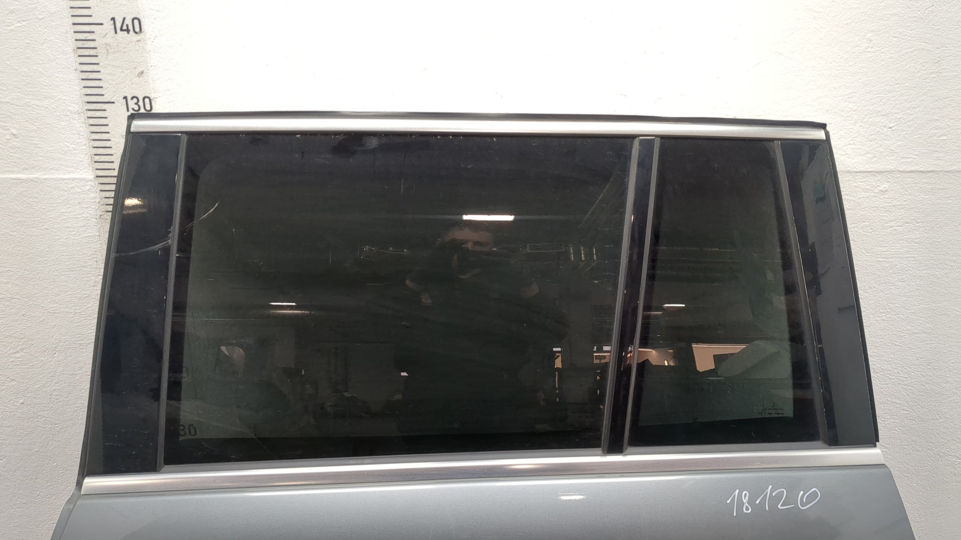 Дверь задняя левая