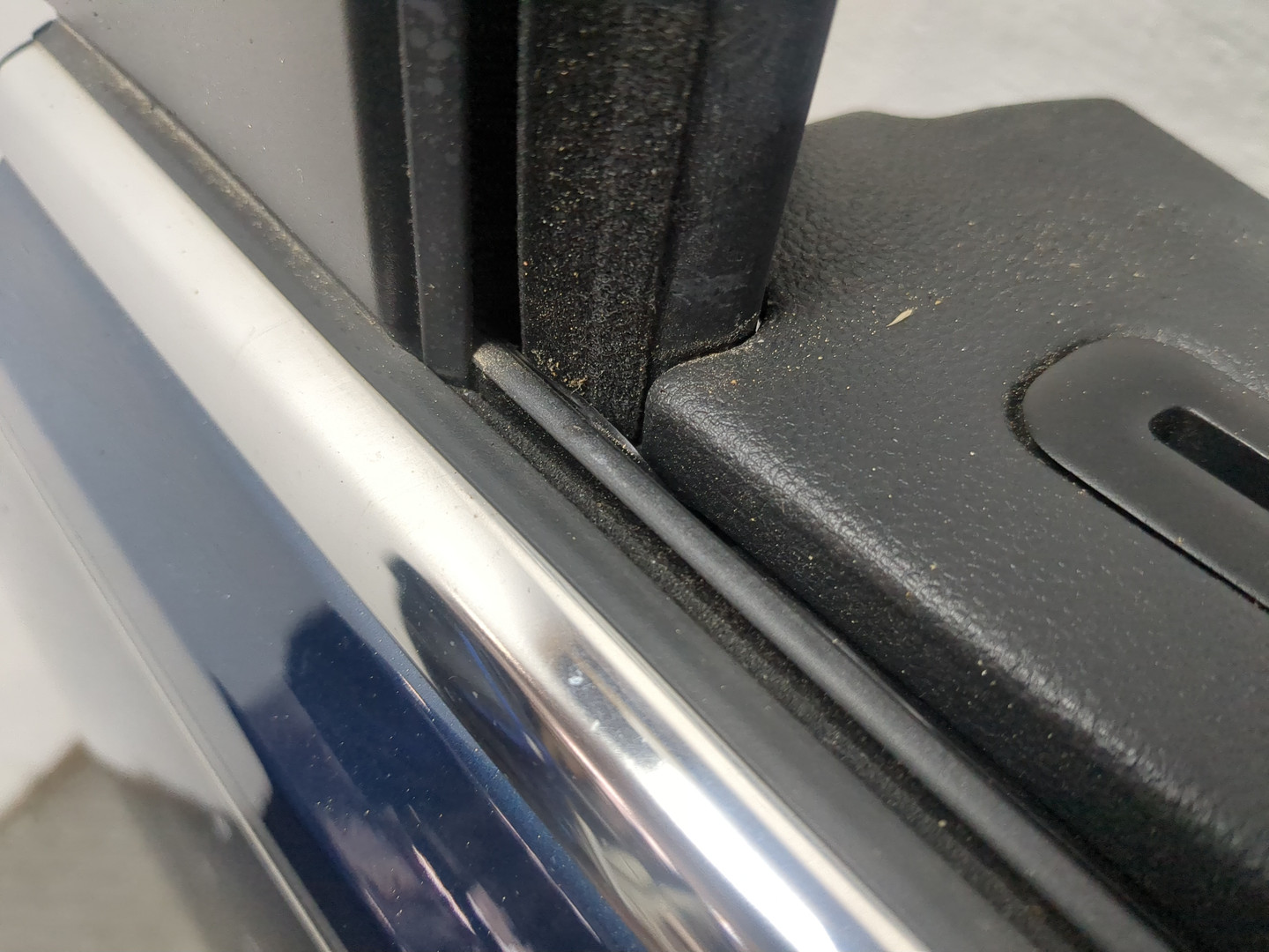 Дверь задняя левая