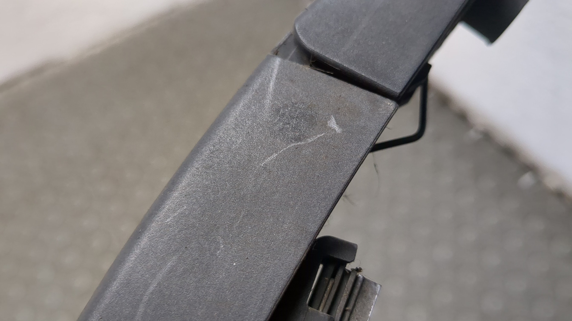 Поводок стеклоочистителя заднего