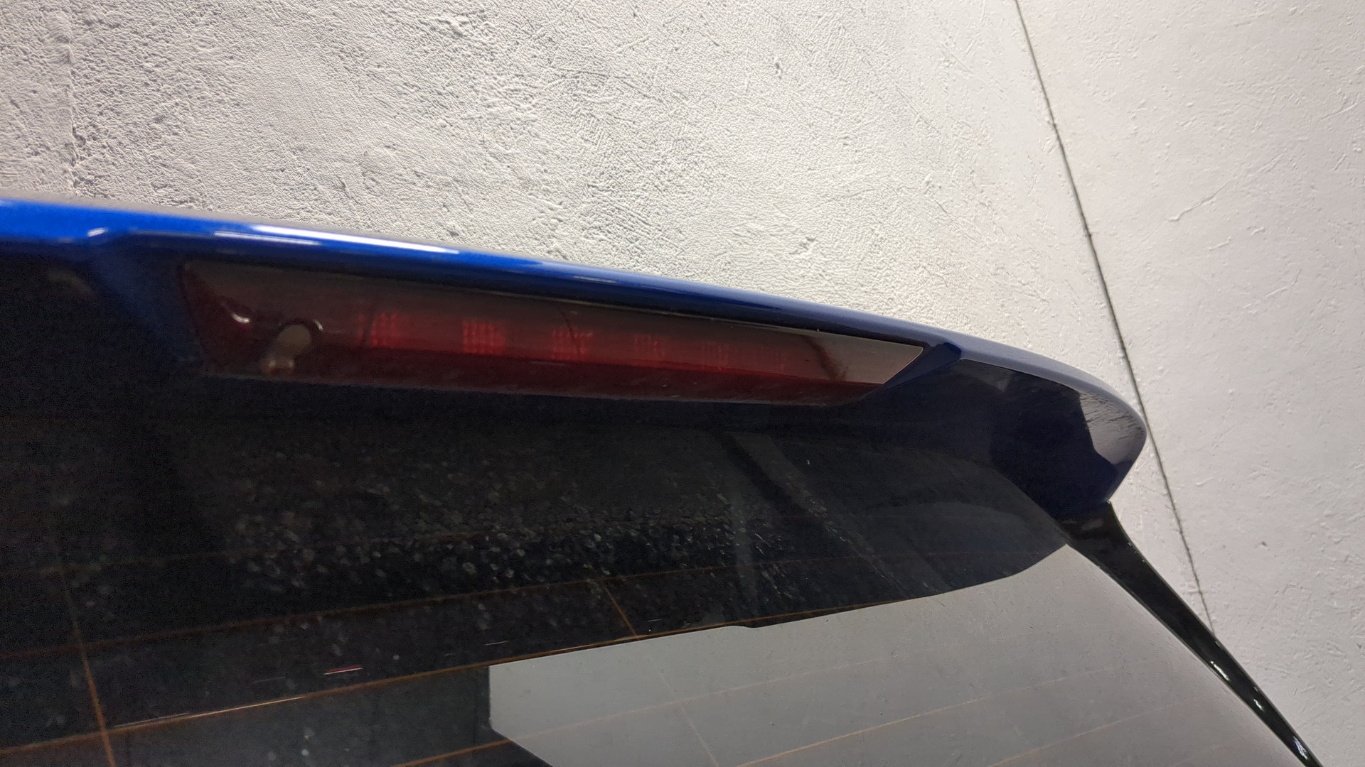 Дверь багажника