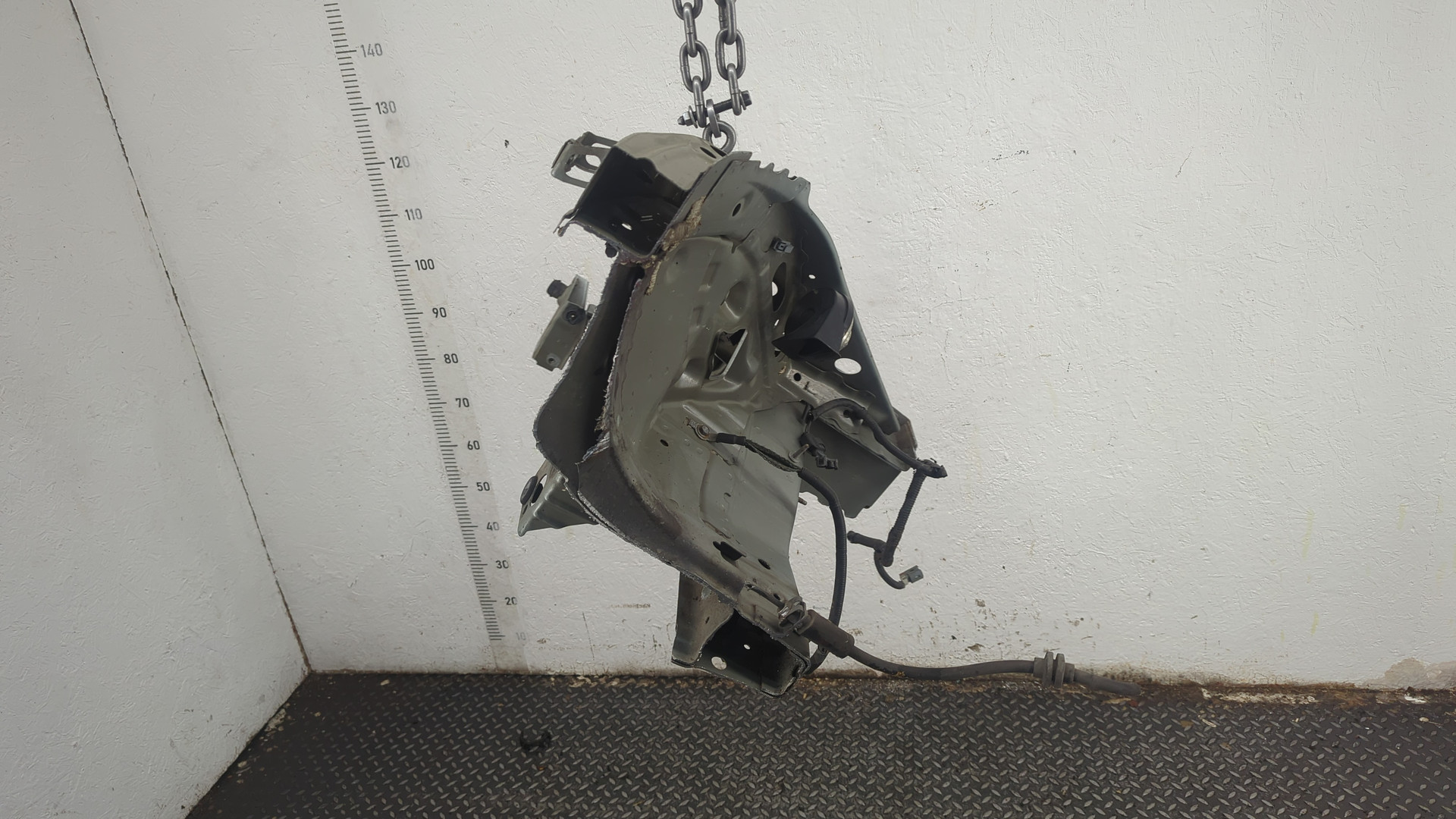 Лонжерон передний правый