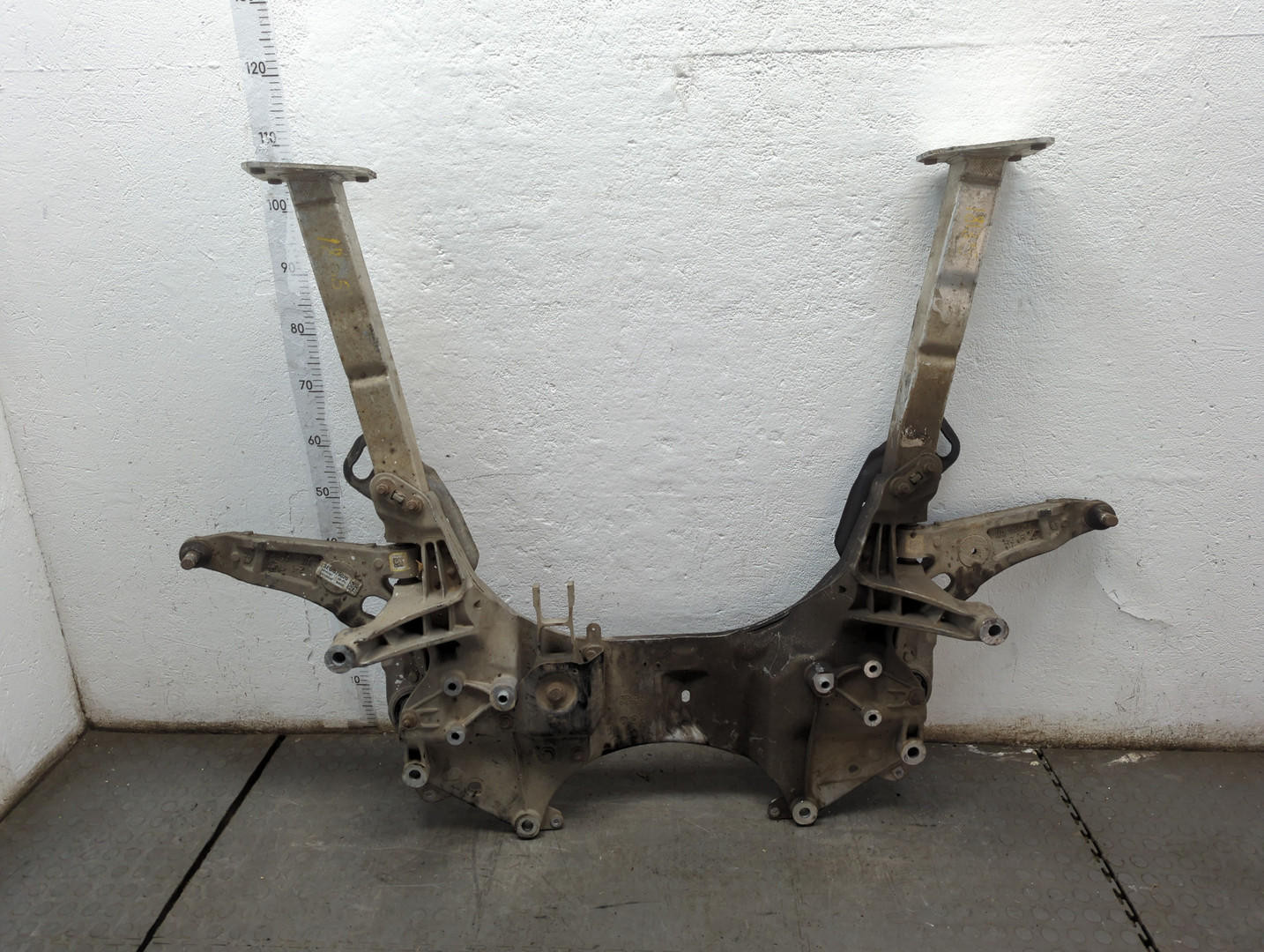 Балка подмоторная