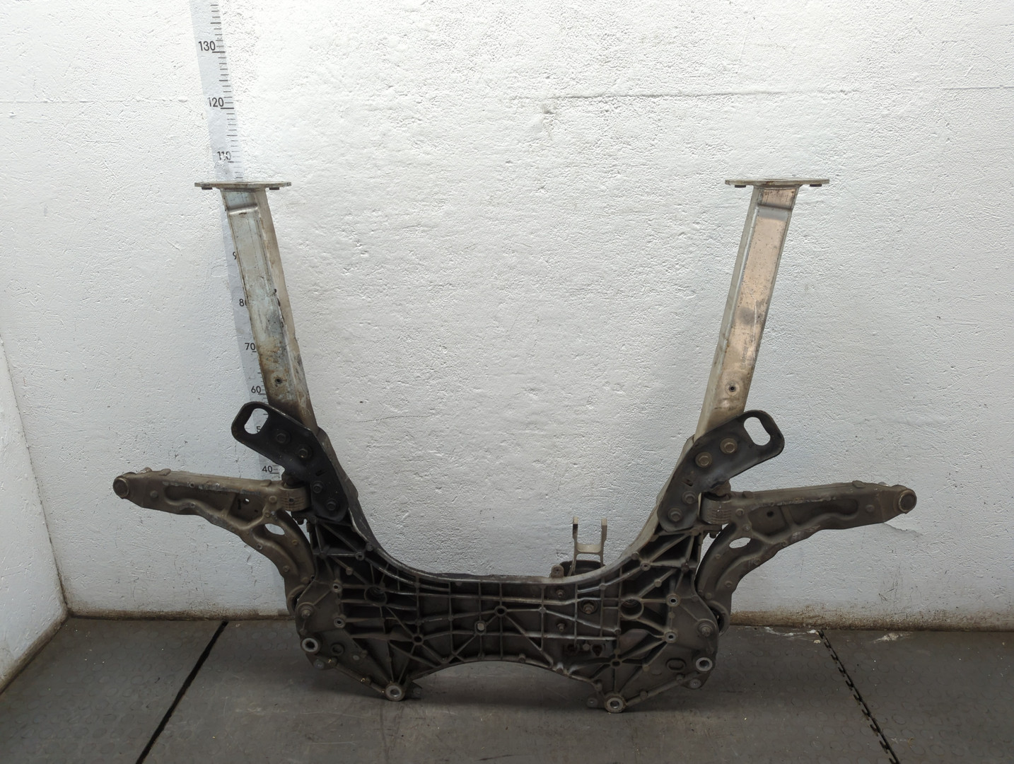 Балка подмоторная