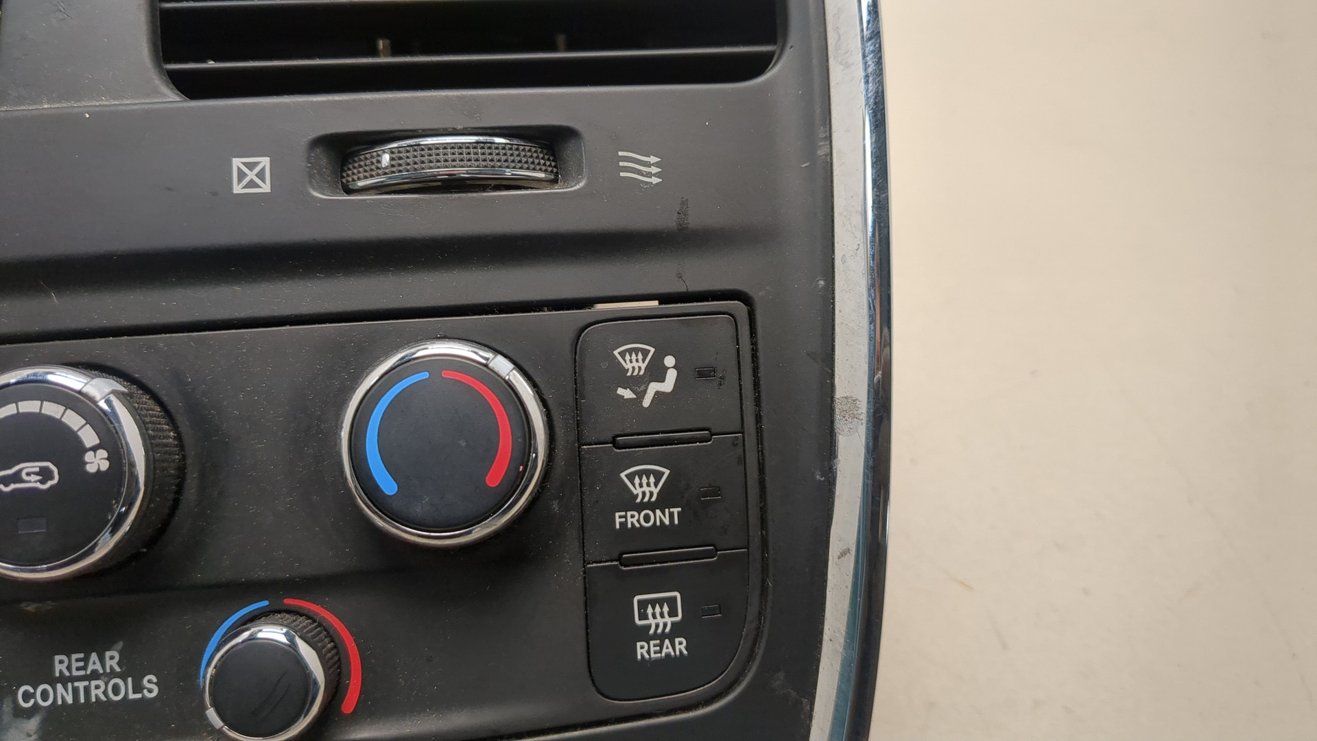 Переключатель отопителя