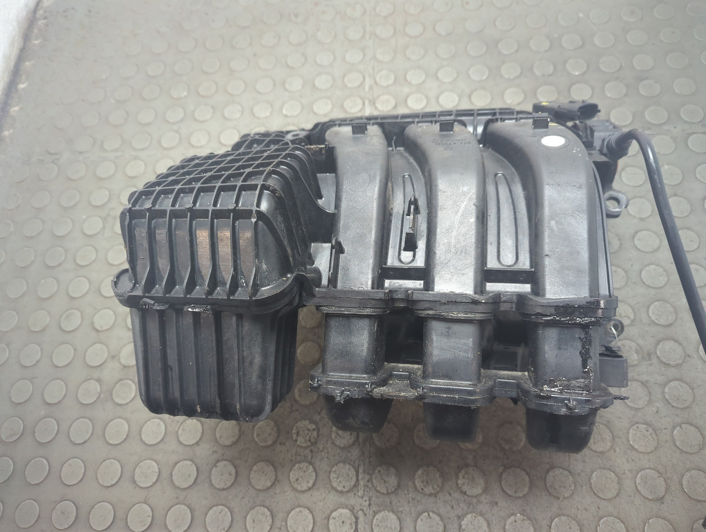 Коллектор впускной