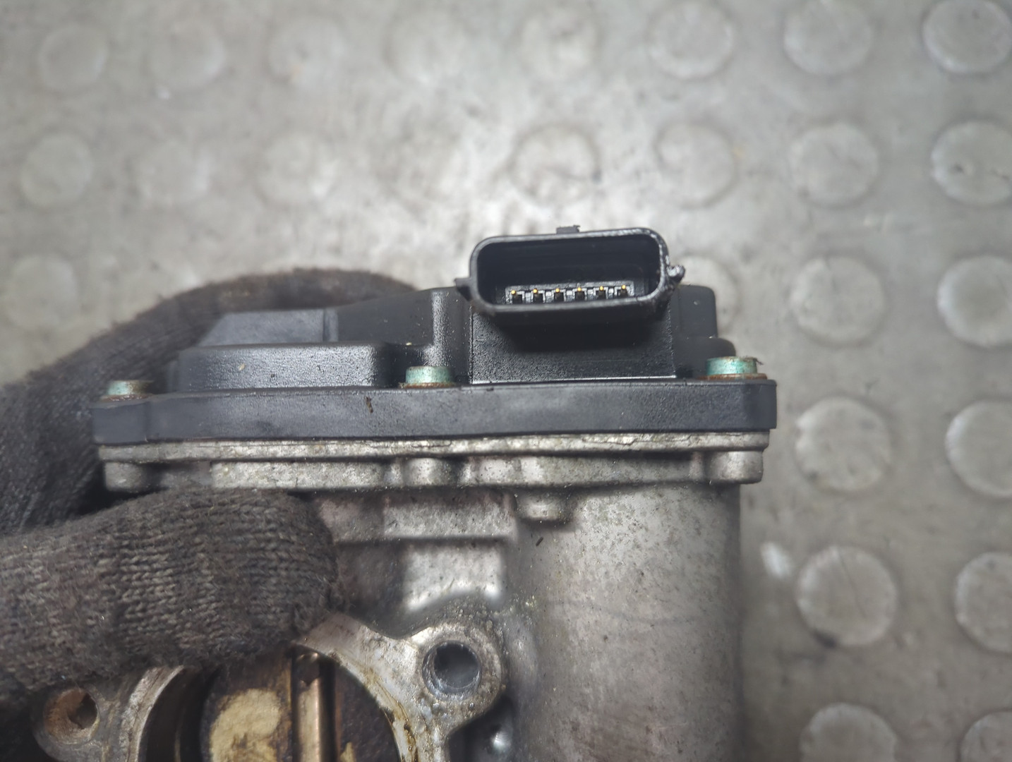 Заслонка дроссельная электрическая