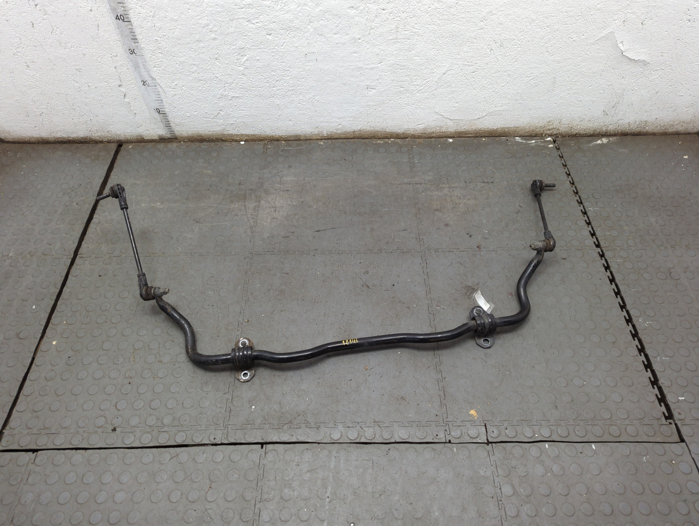 Стабилизатор передний