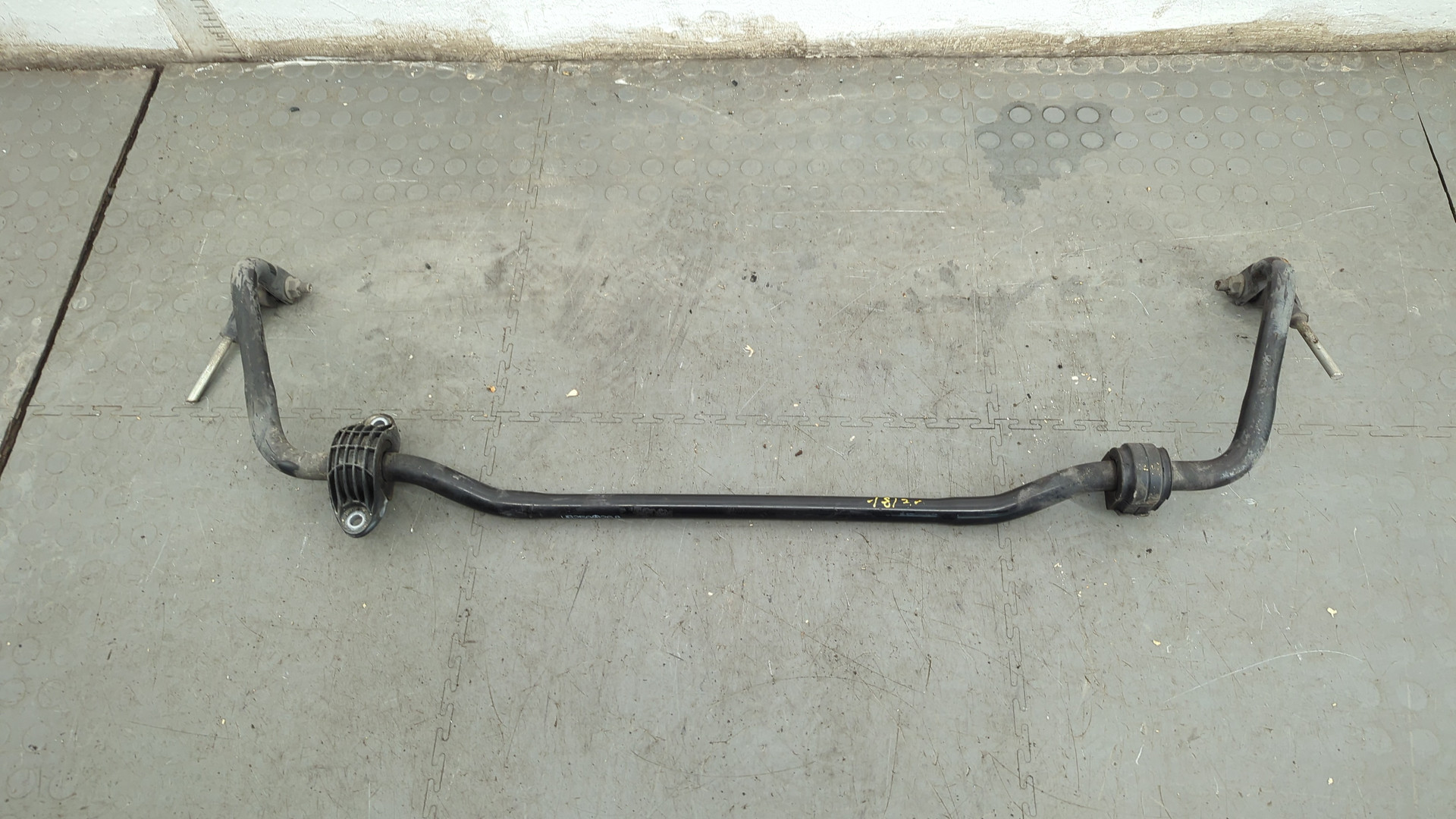 Стабилизатор передний