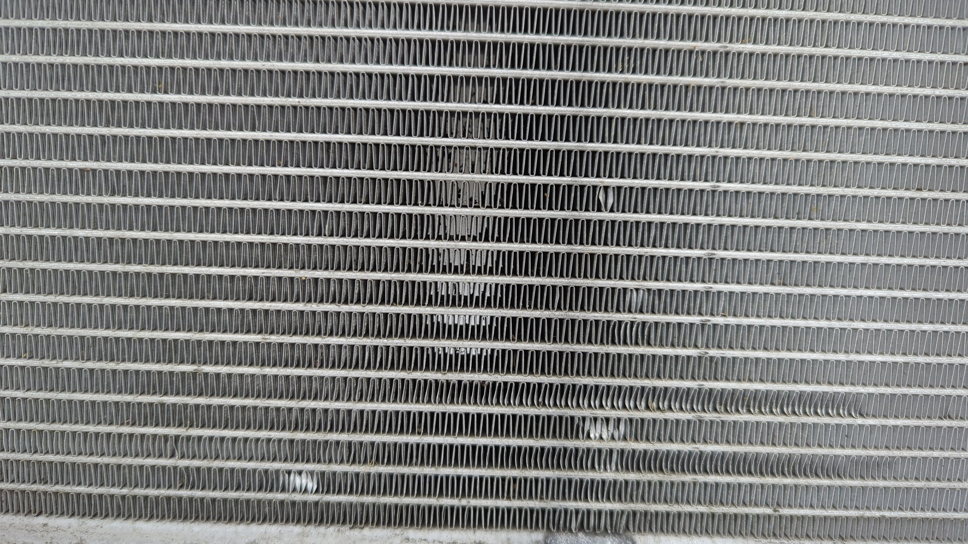 Радиатор охлаждения двигателя основной