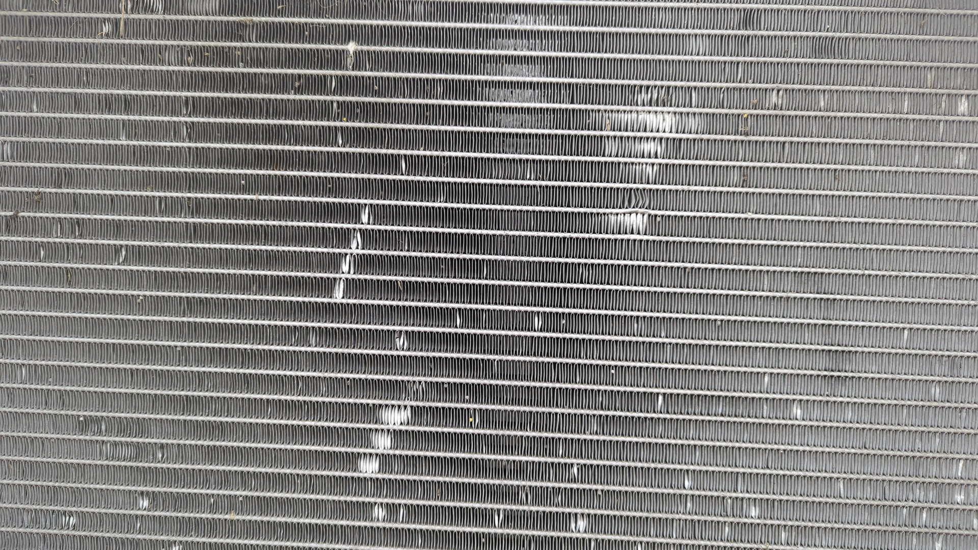 Радиатор охлаждения двигателя основной