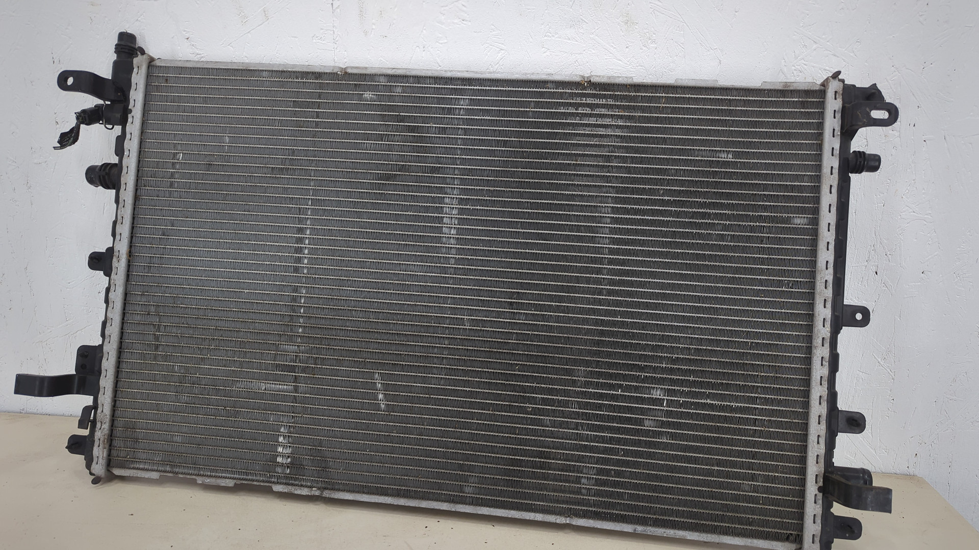 Радиатор охлаждения двигателя основной