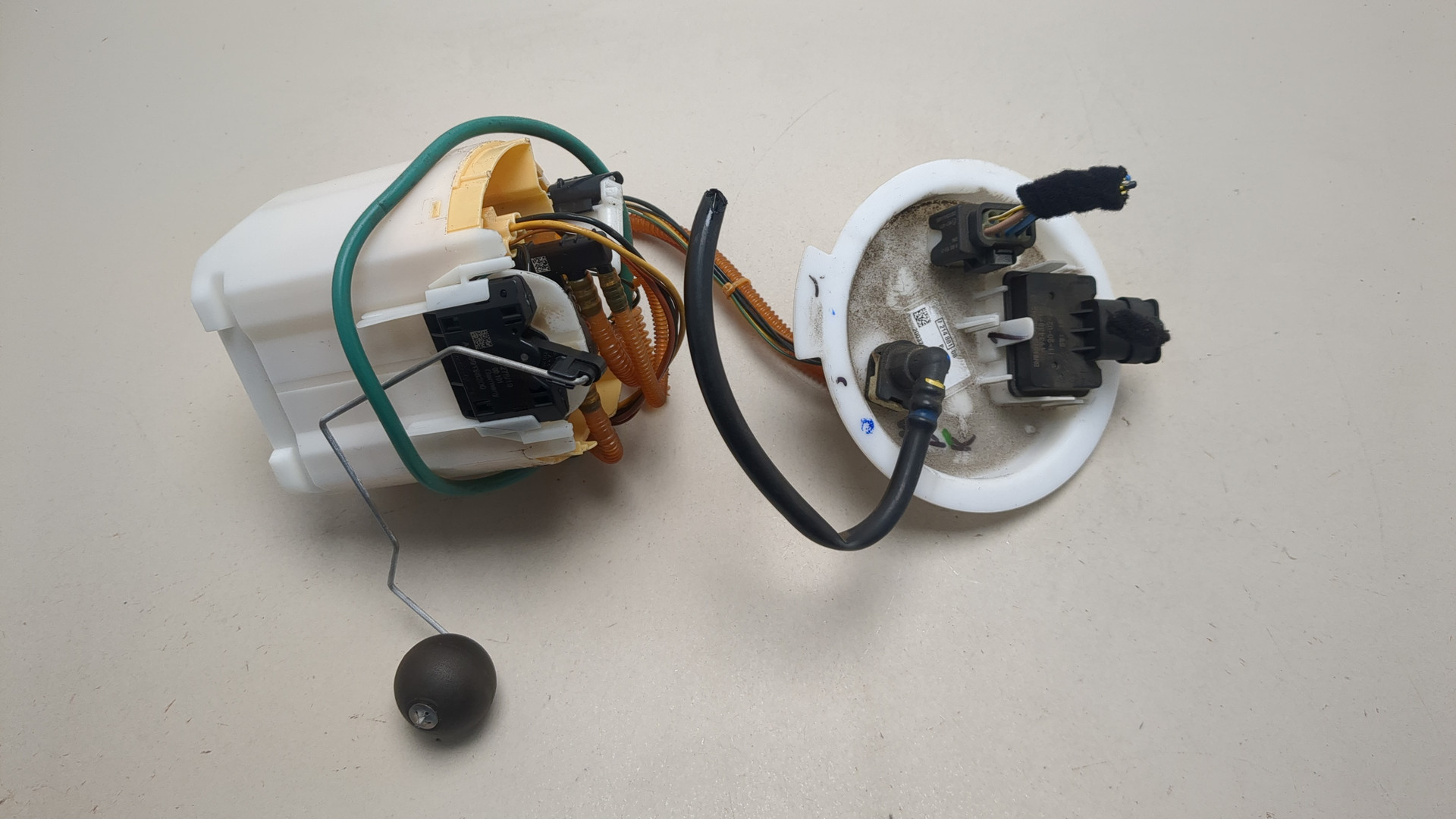 Насос топливный электрический