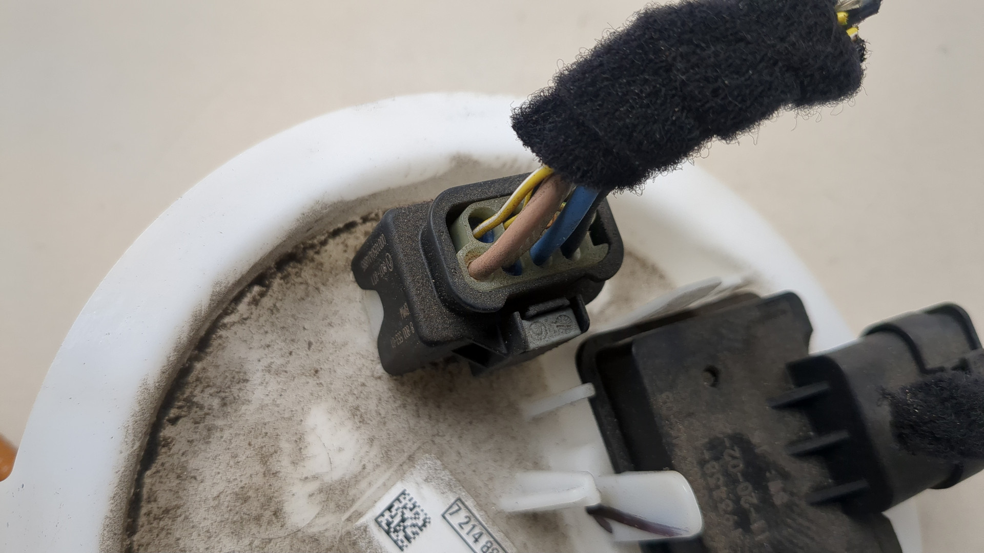 Насос топливный электрический