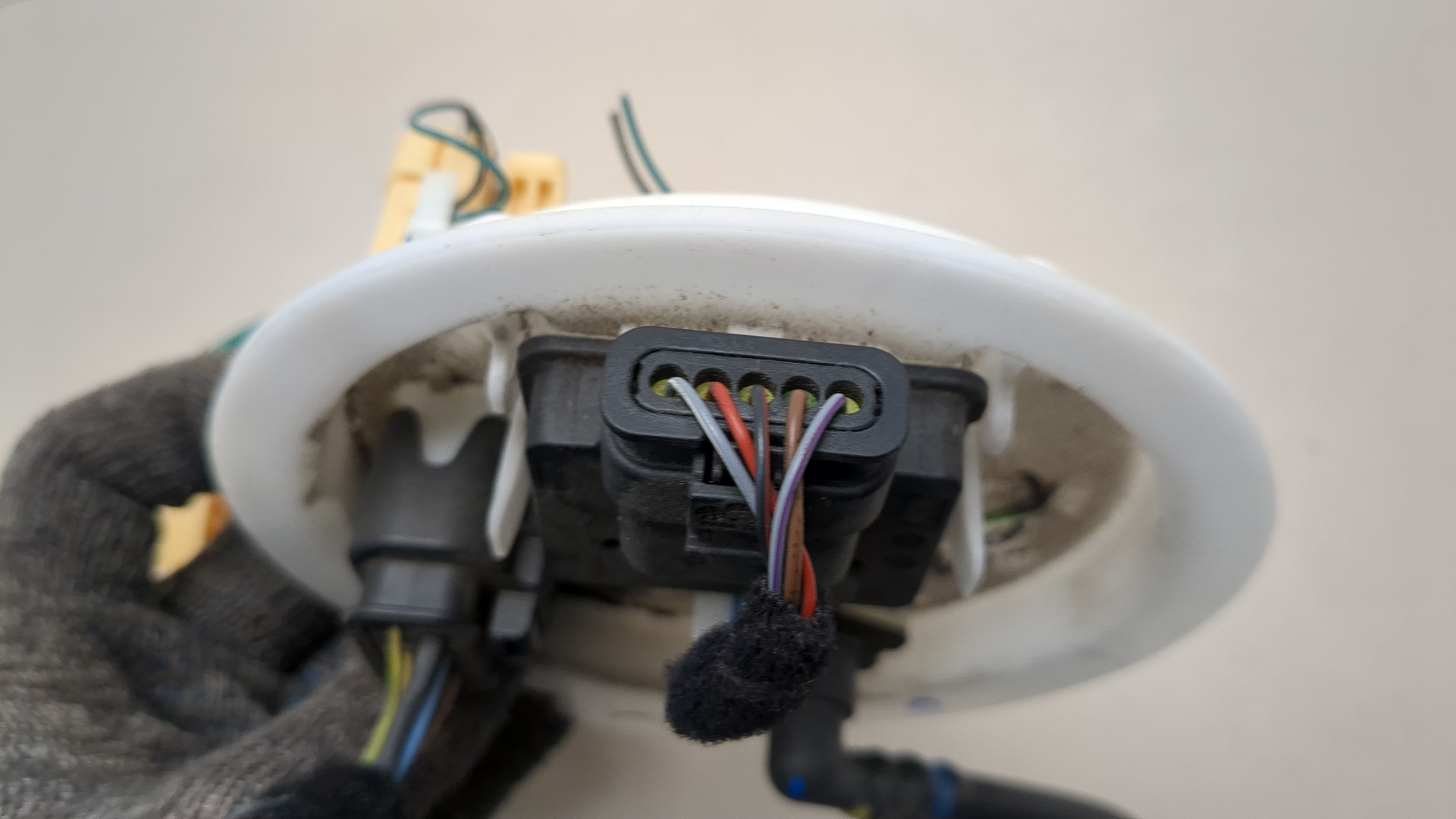 Насос топливный электрический