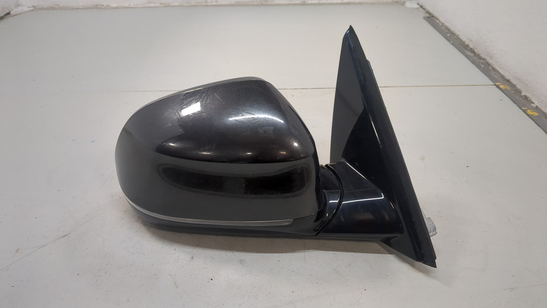 Зеркало правое электрическое