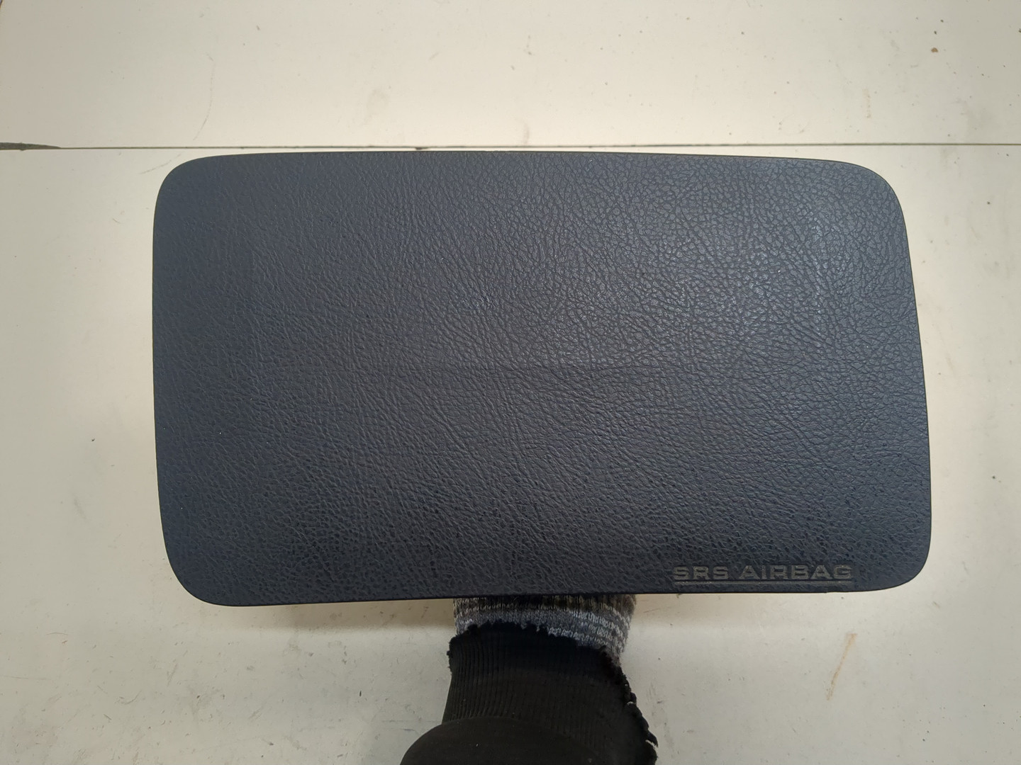 Подушка безопасности пассажирская (в торпедо)