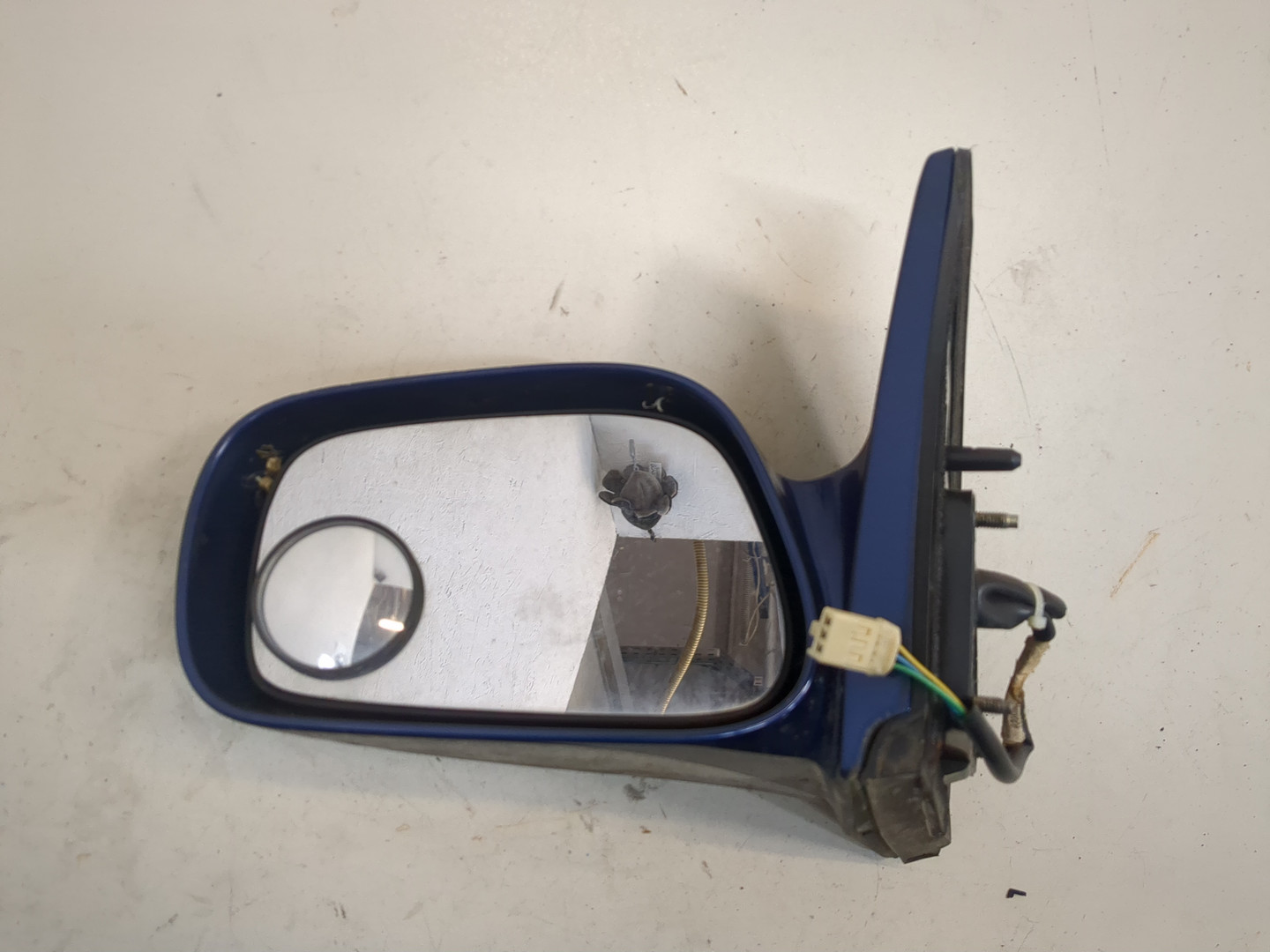 Зеркало левое электрическое