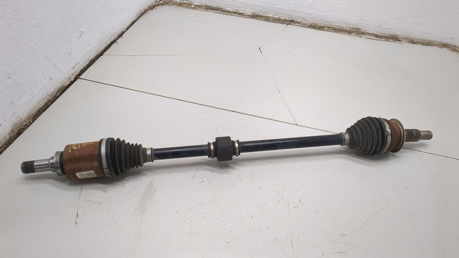 Полуось передняя правая