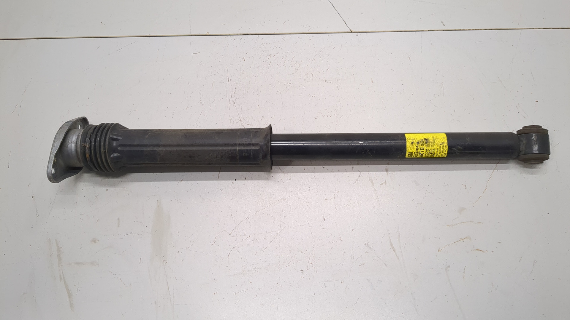 Амортизатор задний (стойка)