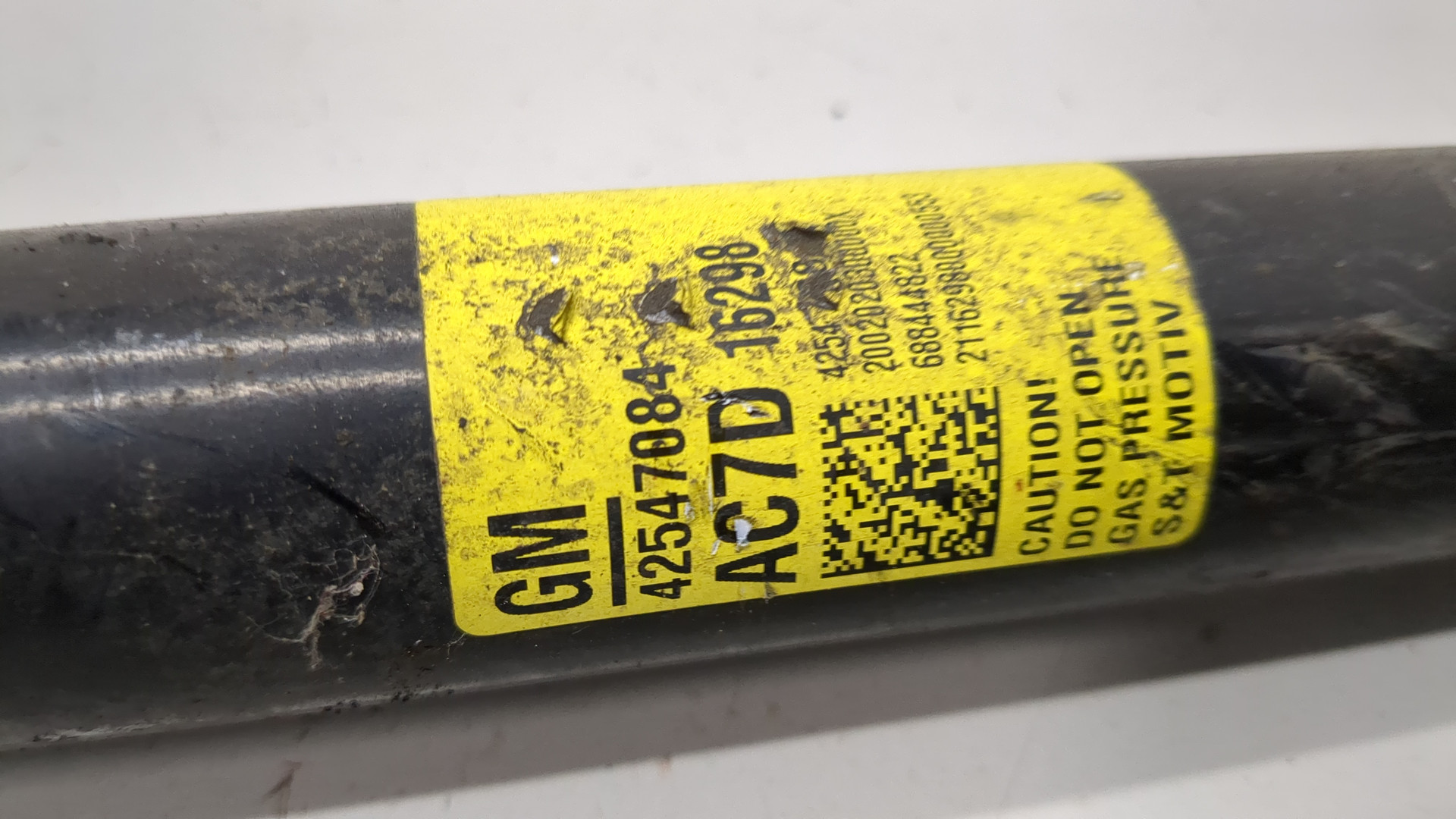 Амортизатор задний (стойка)