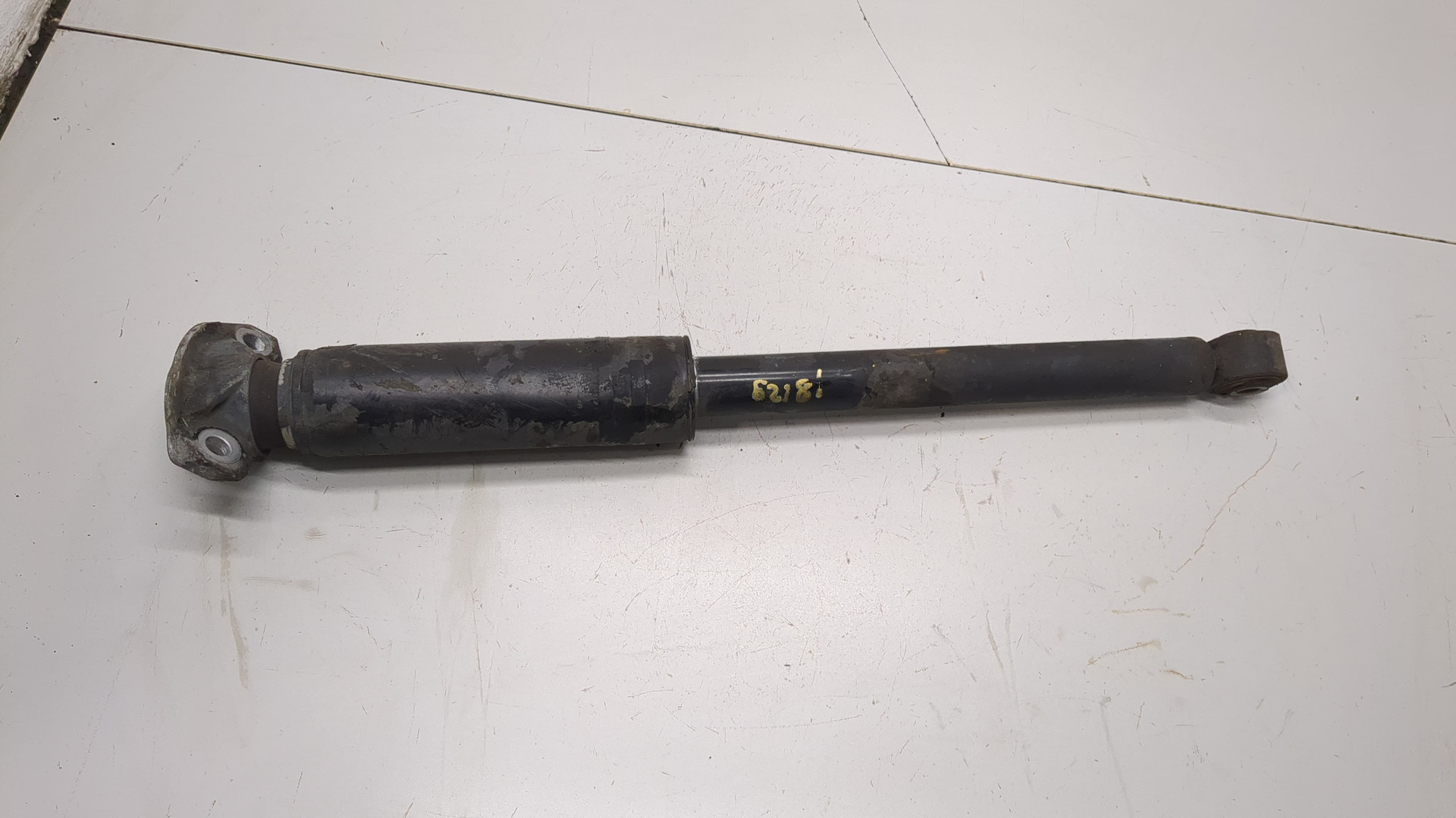 Амортизатор задний (стойка)