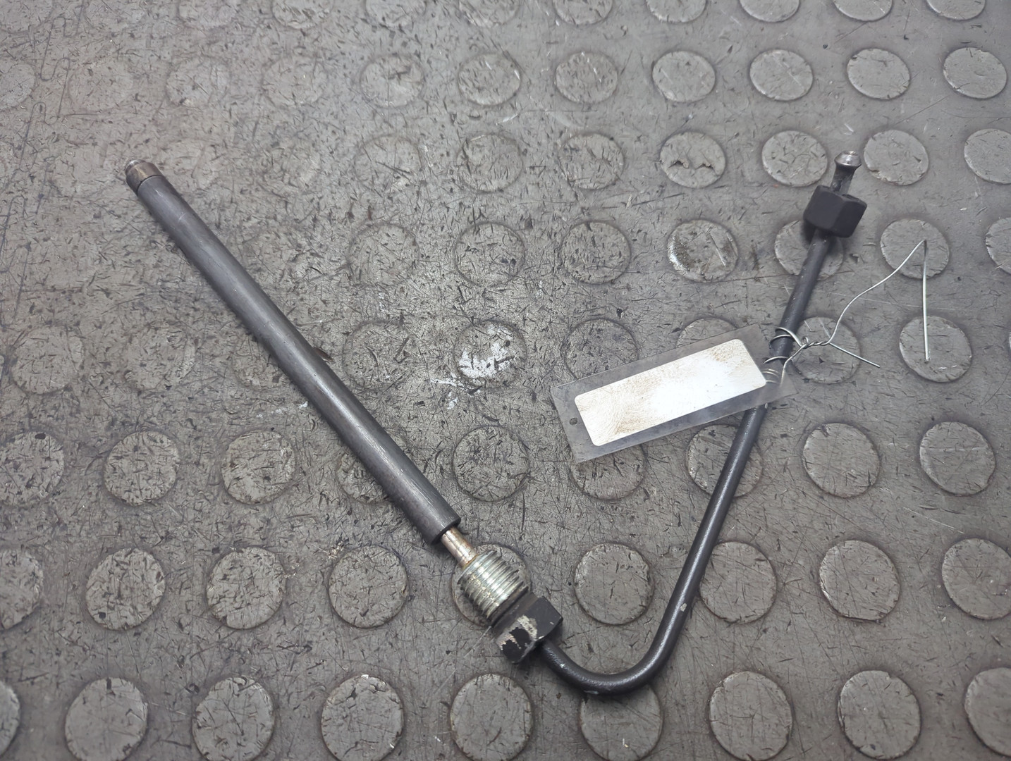 Трубка топливная