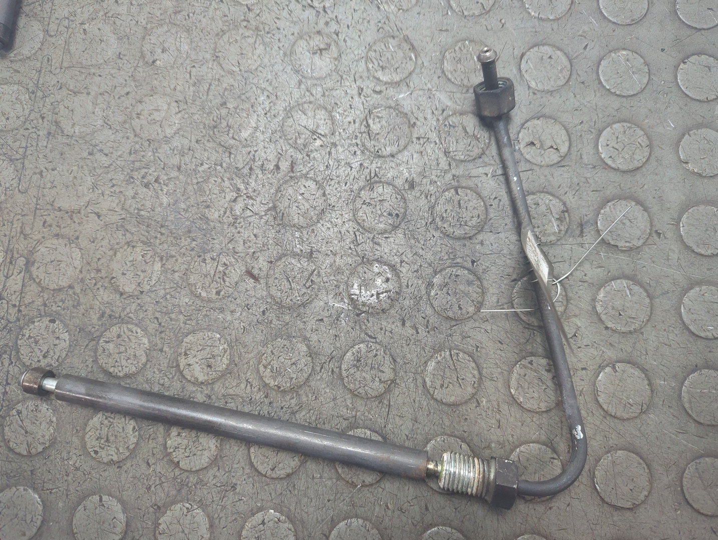 Трубка топливная