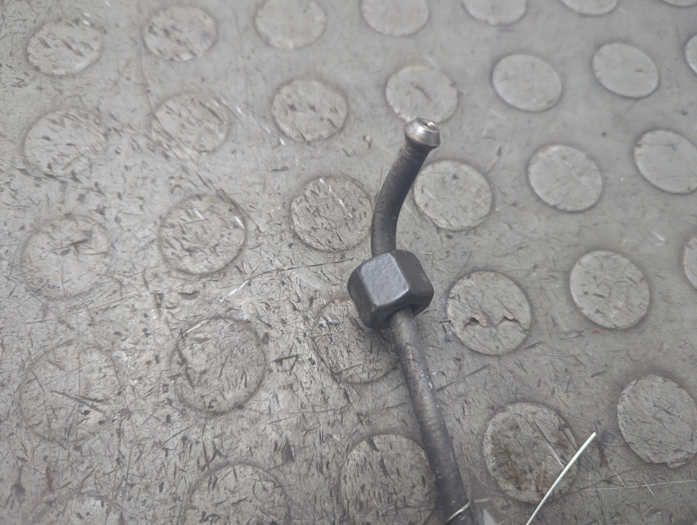 Трубка топливная