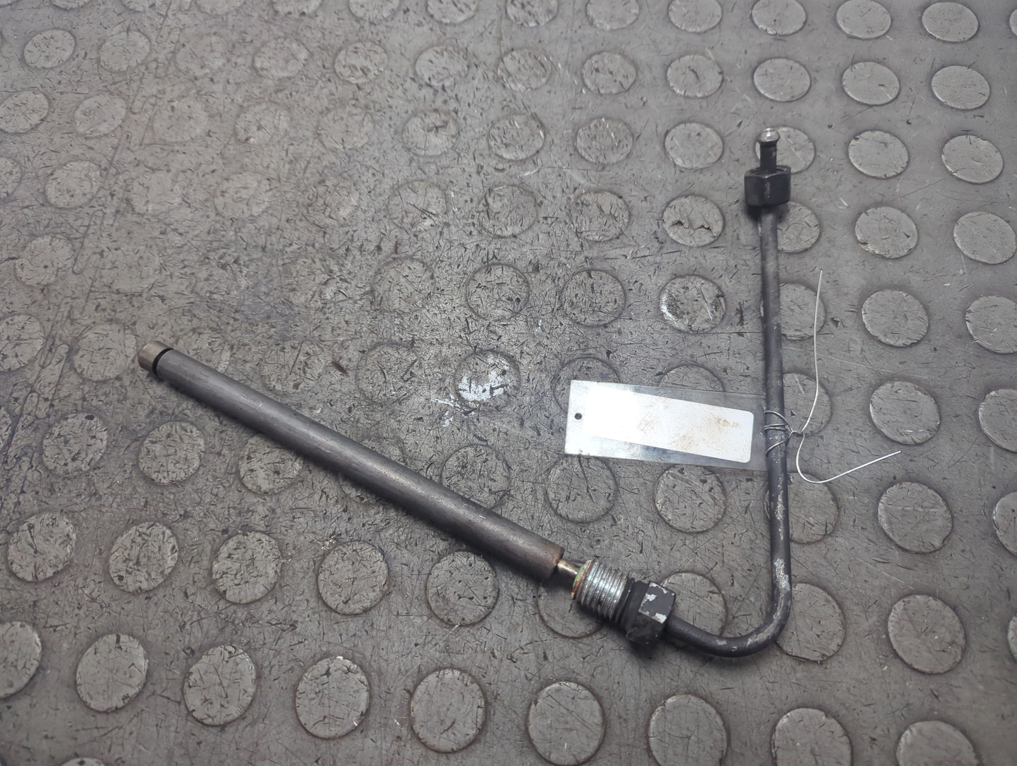 Трубка топливная