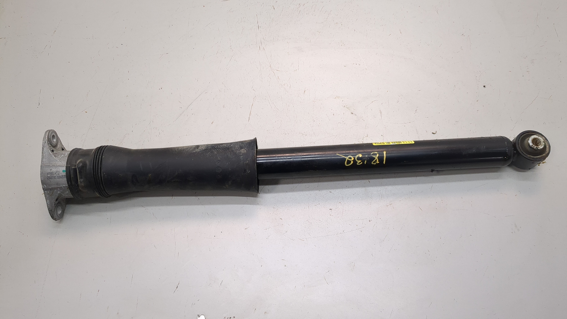 Амортизатор задний (стойка)