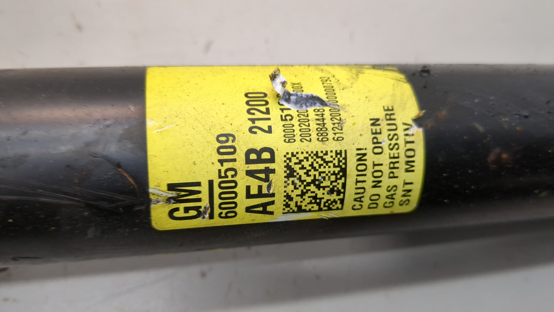 Амортизатор задний (стойка)