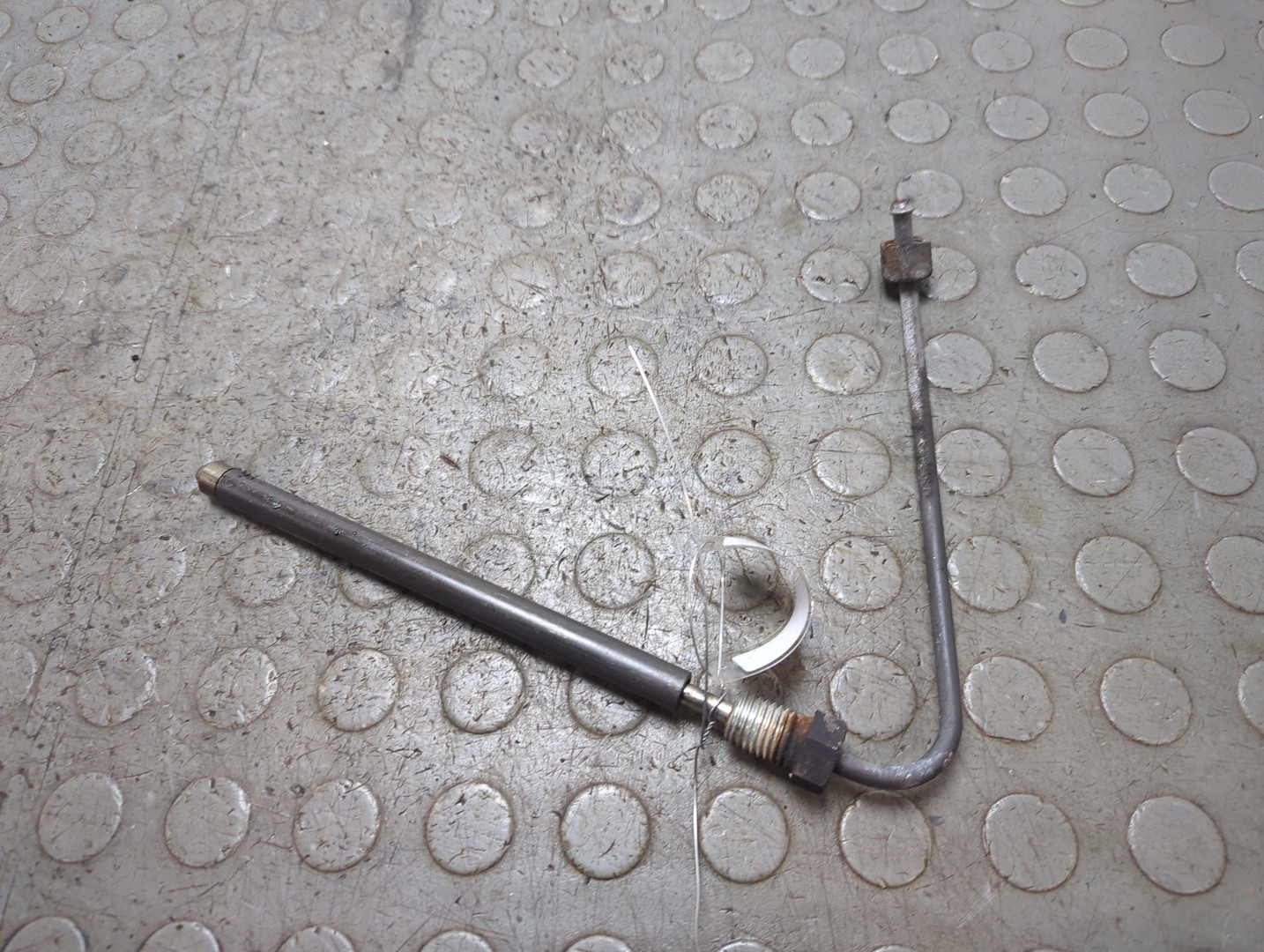 Трубка топливная