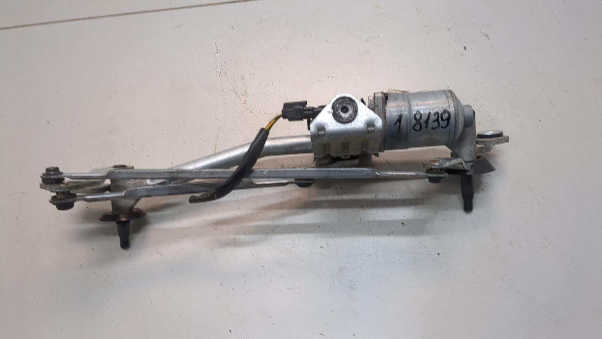 Трапеция стеклоочистителей