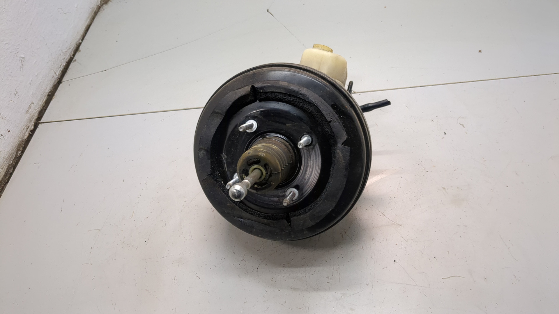 Цилиндр тормозной главный