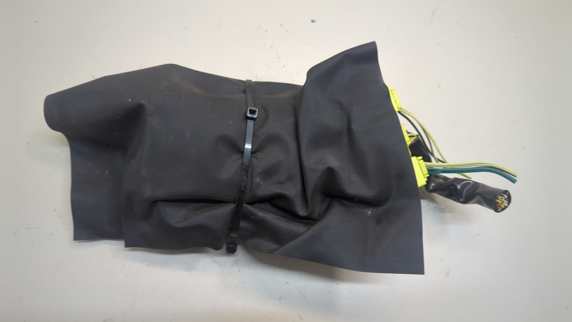 Блок управления подушек безопасности (AIR BAG)