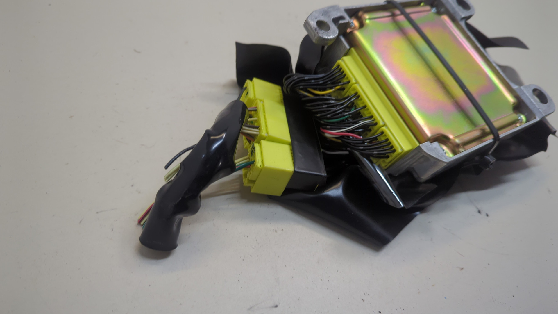 Блок управления подушек безопасности (AIR BAG)