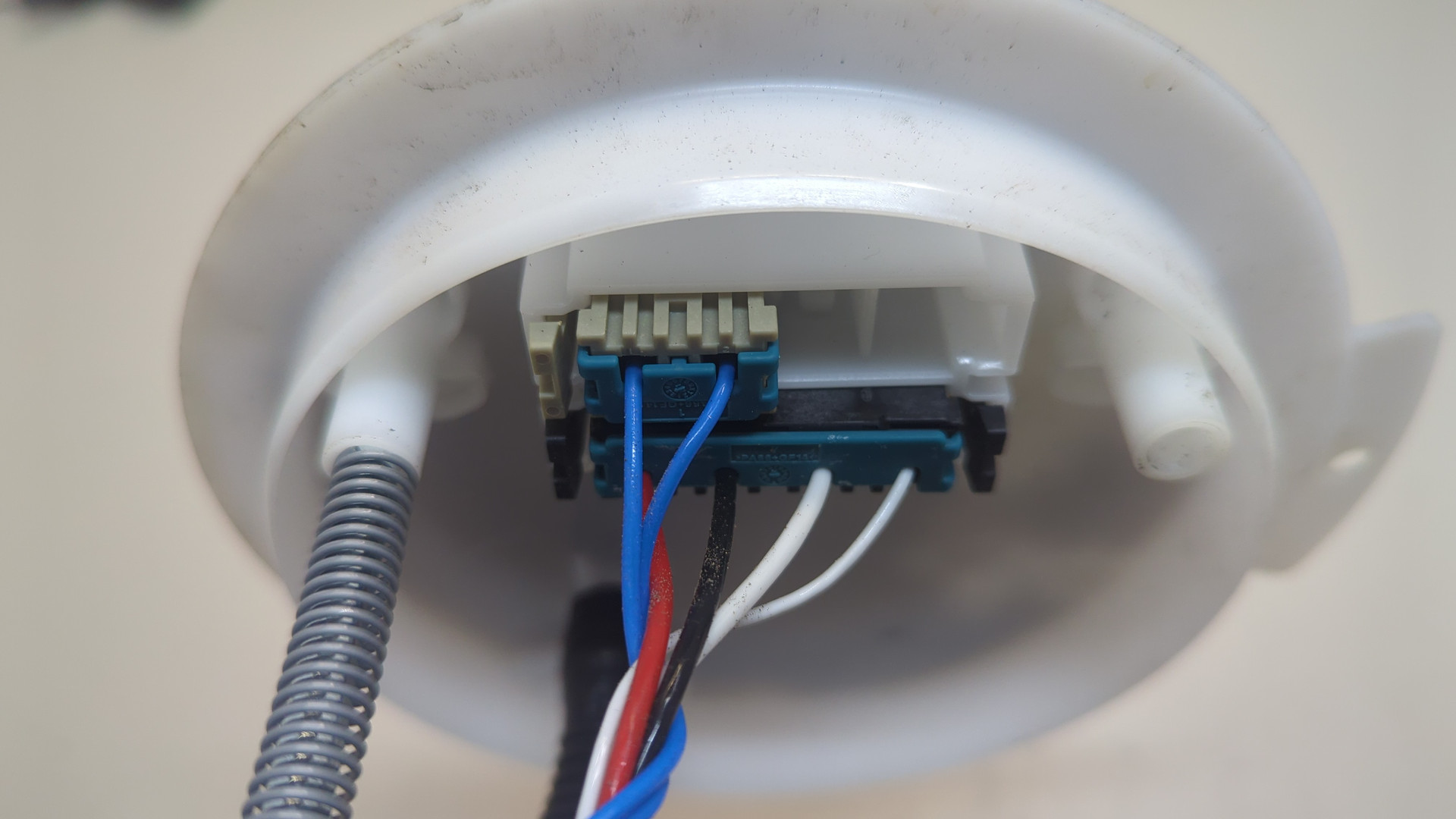 Насос топливный электрический