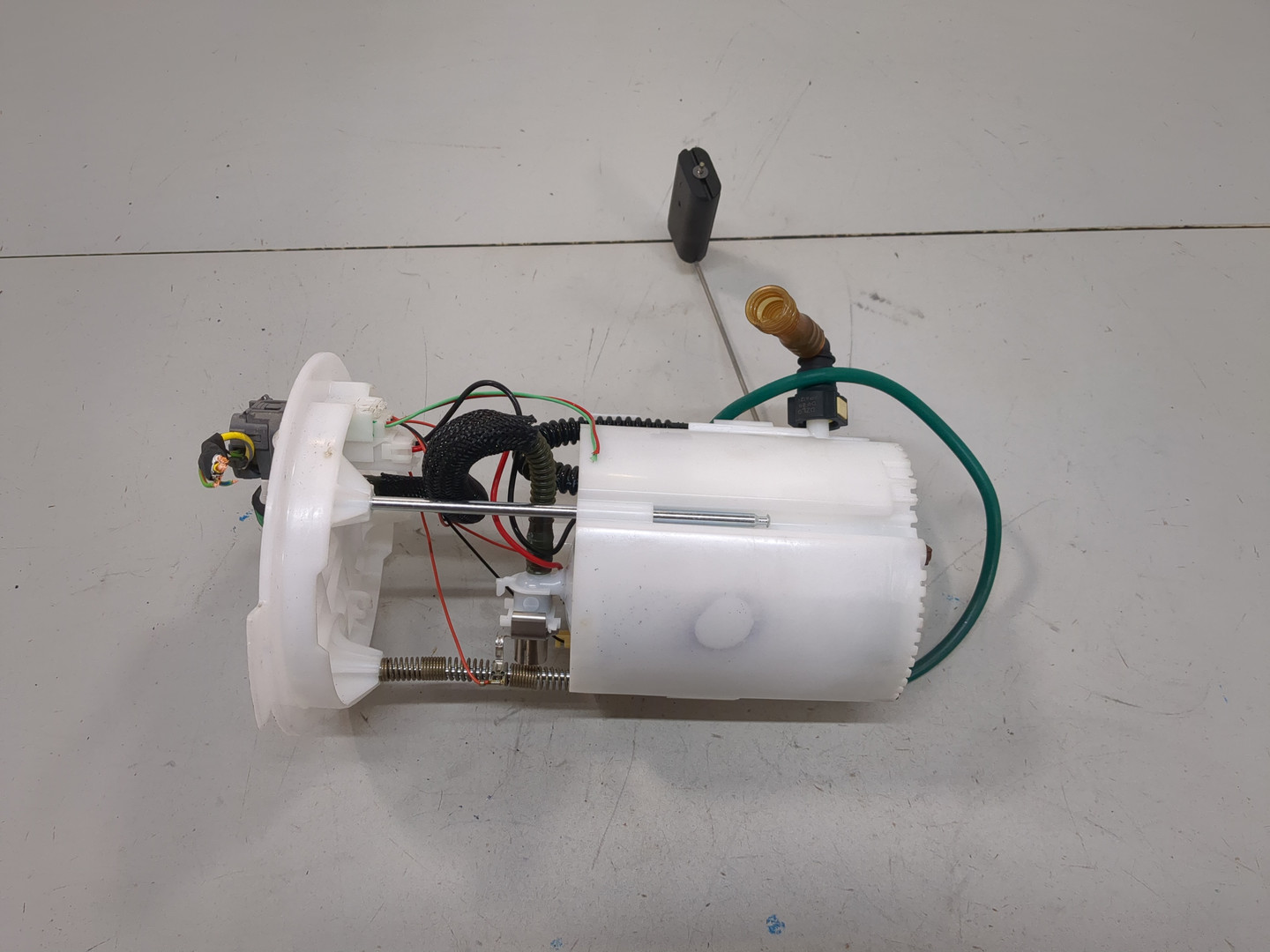 Насос топливный электрический