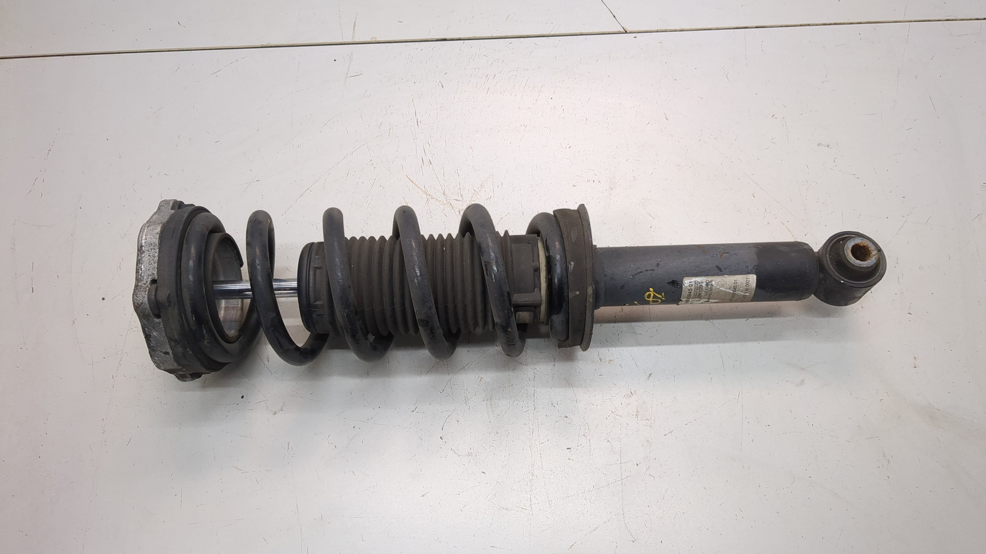 Амортизатор задний (стойка)