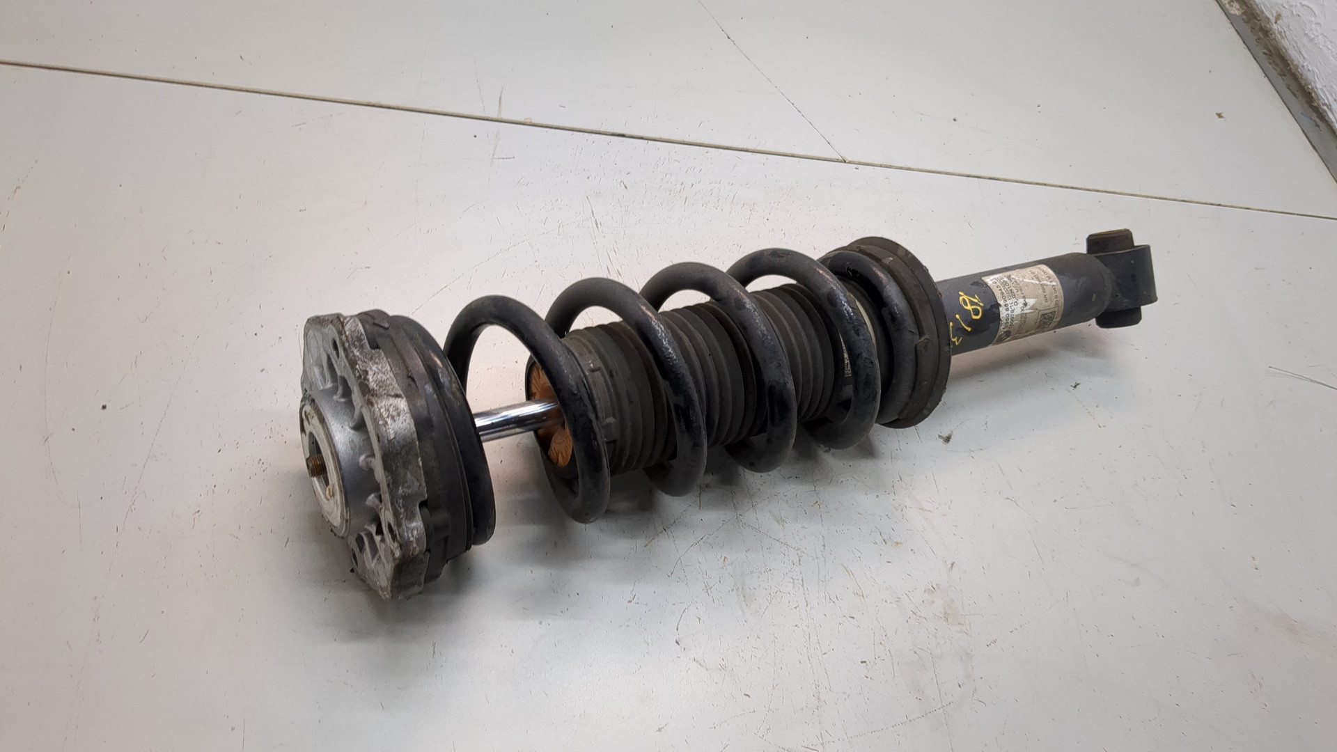 Амортизатор задний (стойка)