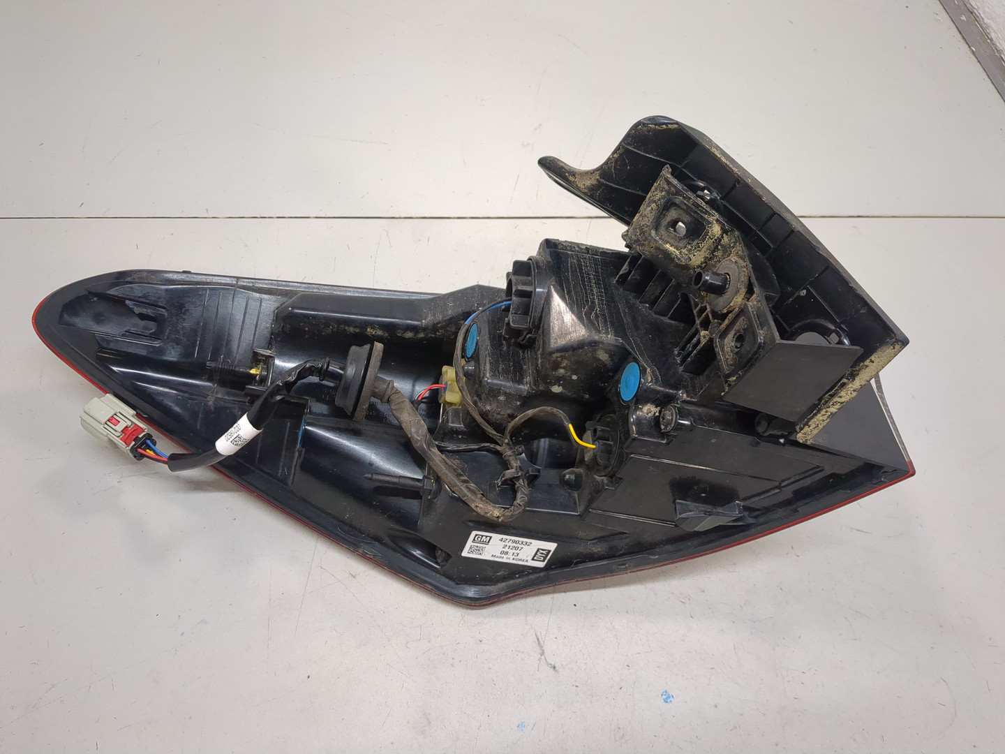 Фонарь задний правый