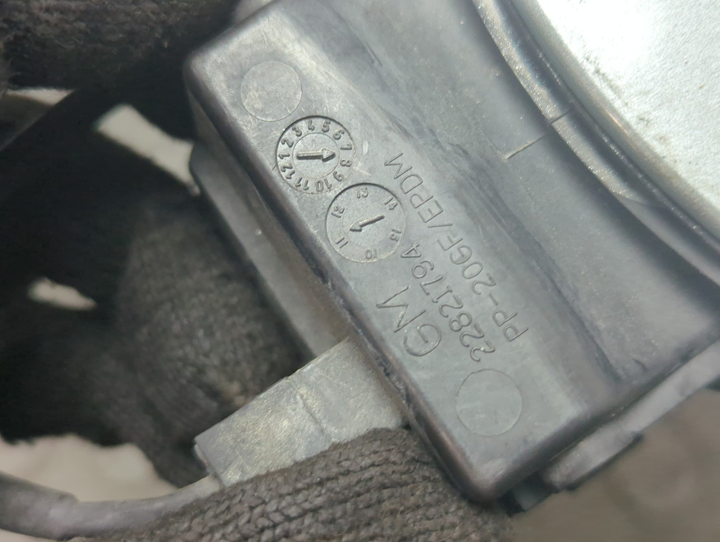 Лючок бензобака