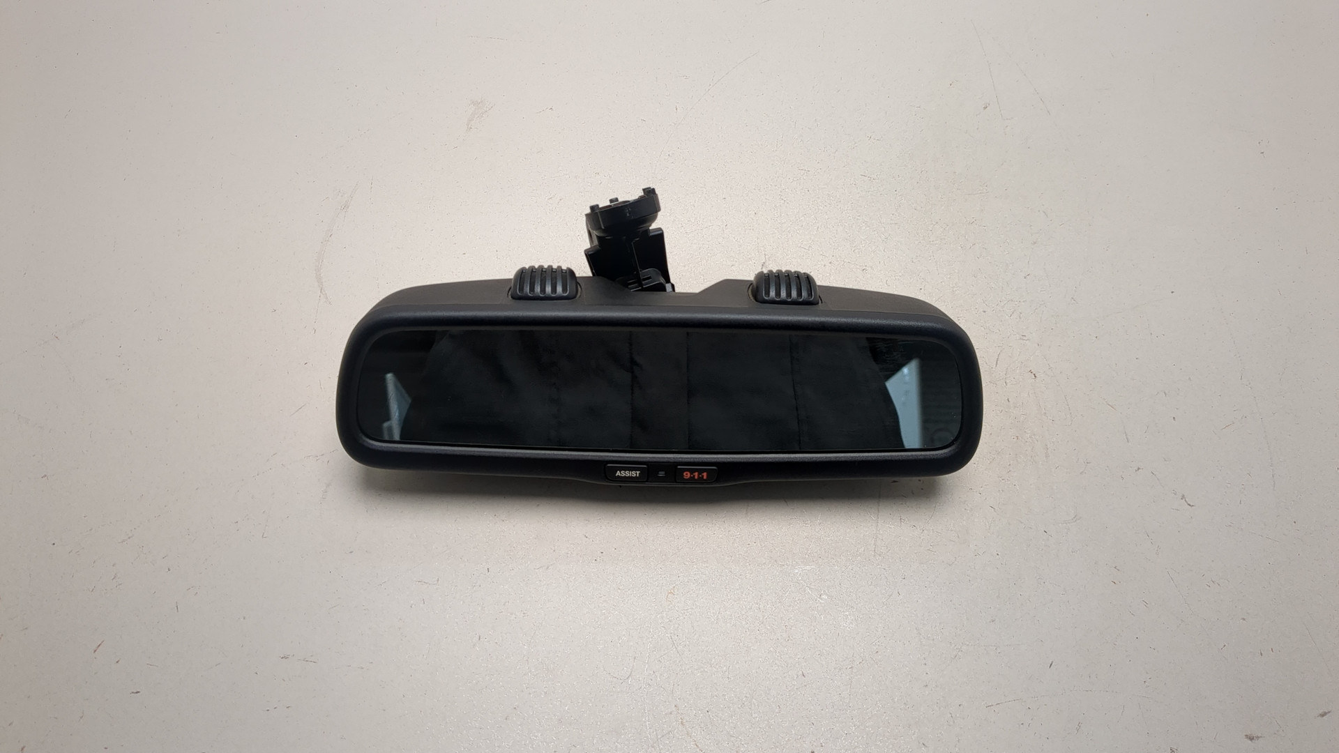 Зеркало заднего вида